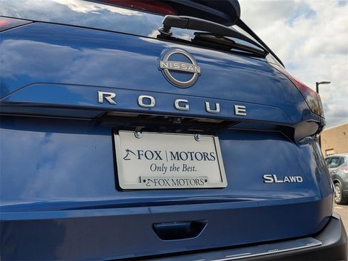 Certified 2023 Nissan Rogue SL w/ SL Premium Package image 15