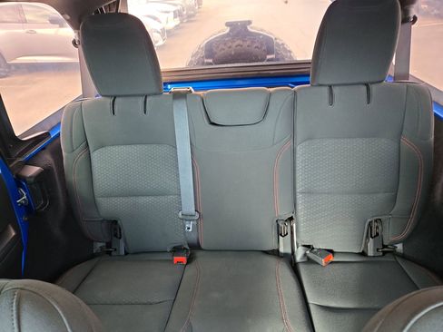 Used 2021 Jeep Wrangler Unlimited Rubicon w/ Cold Weather Group image 34