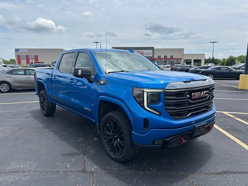 Used 2022 GMC Sierra 1500 AT4 w/ AT4 Preferred Package AWD/4WD image 1