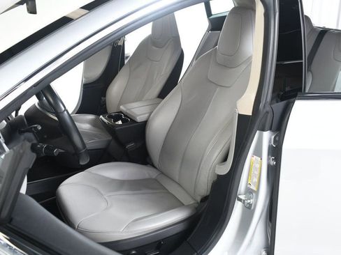 Used 2013 Tesla Model S image 30
