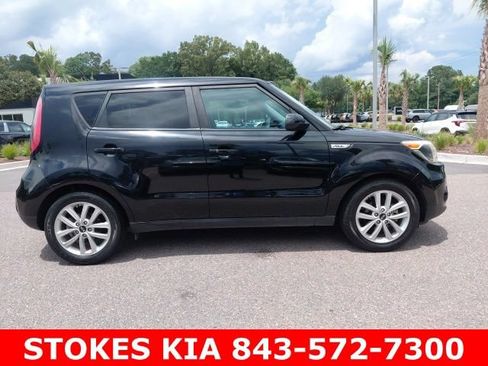 Used 2018 Kia Soul + w/ Audio Package FWD image 4