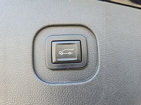 Used 2013 GMC Terrain SLT image 15