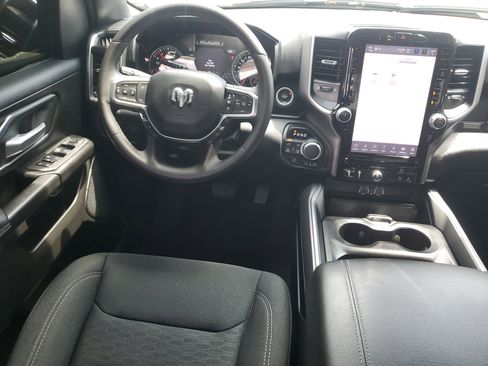 Used 2025 RAM 1500 Big Horn AWD/4WD image 12