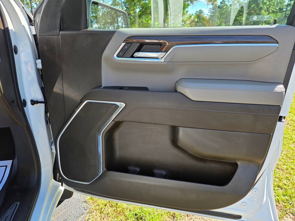 Used 2023 Chevrolet Silverado 1500 LT w/ Protection Package RWD image 26