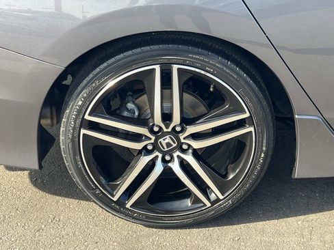 Used 2016 Honda Accord Touring image 28