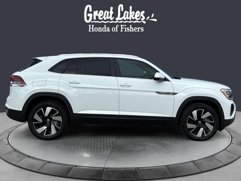 Used 2024 Volkswagen Atlas Cross Sport SE AWD/4WD image 6