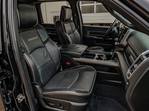 Used 2024 RAM 2500 Laramie w/ Sport Appearance Package AWD/4WD image 29