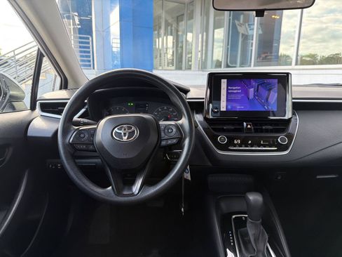 Used 2024 Toyota Corolla LE FWD image 13