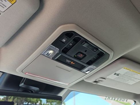 Used 2024 Toyota Tundra Limited image 29