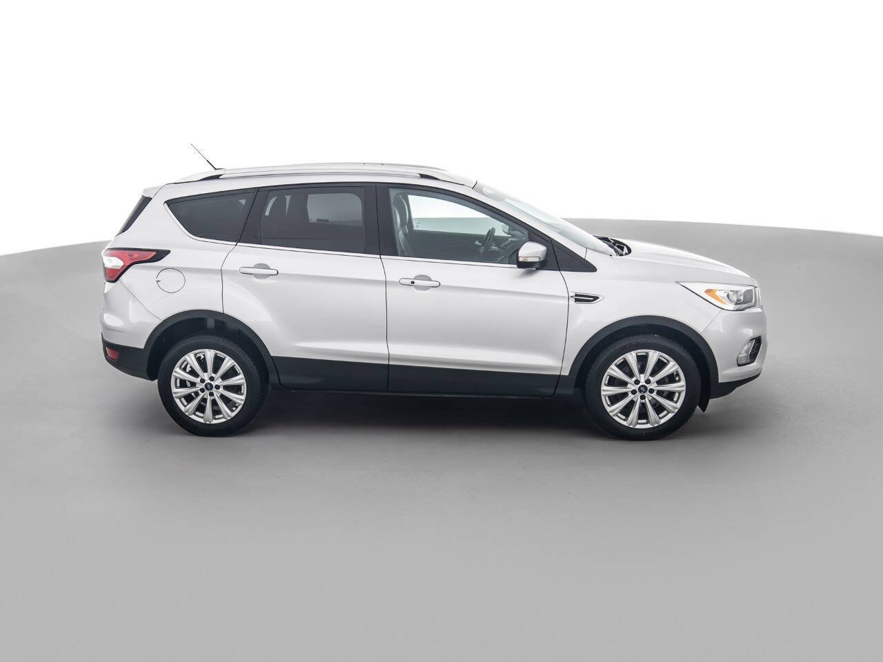 Used 2017 Ford Escape Titanium FWD image 4