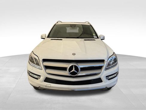 Used 2014 Mercedes-Benz GL 450 4MATIC image 4
