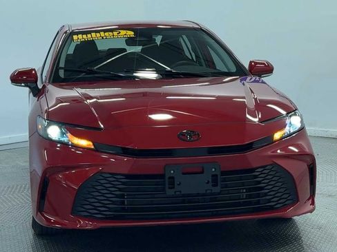 Used 2025 Toyota Camry LE w/ Convenience Package AWD/4WD image 9