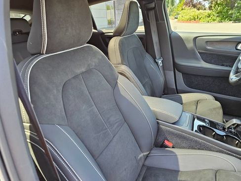 Used 2023 Volvo C40 P8 Recharge Ultimate w/ Protection Package Premier AWD/4WD image 12