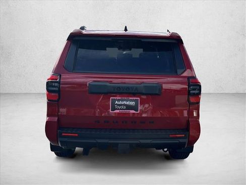 Used 2025 Toyota 4Runner SR5 AWD/4WD image 6