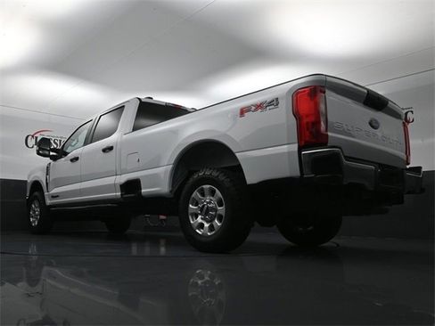 Used 2023 Ford F250 XLT w/ FX4 Off-Road Package image 24