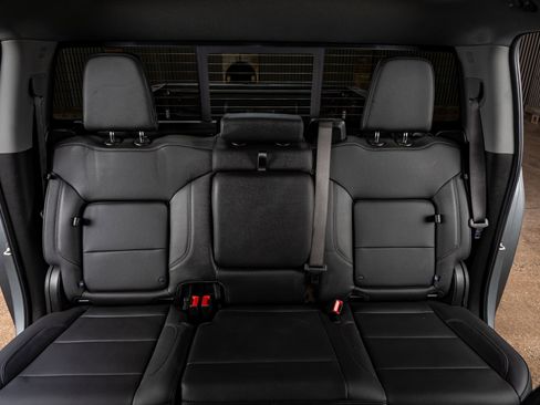 Used 2025 Chevrolet Silverado 2500 LTZ w/ LTZ Plus Package image 32