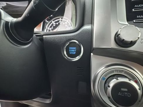 Used 2021 Toyota 4Runner Limited image 17