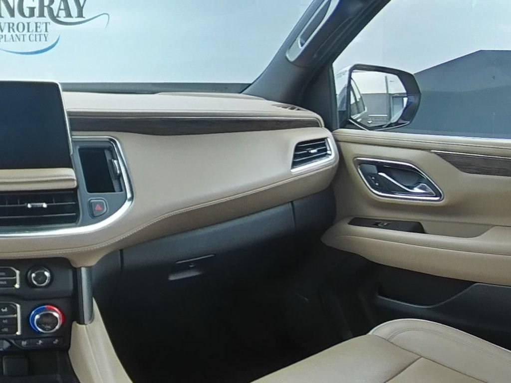 Used 2024 Chevrolet Tahoe Premier RWD image 15