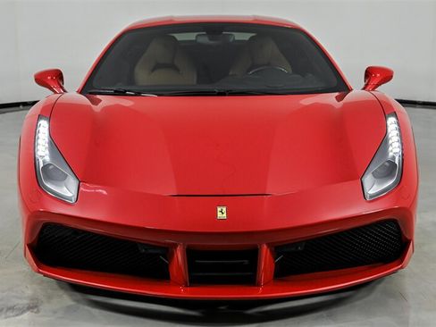 Used 2016 Ferrari 488 GTB RWD image 4
