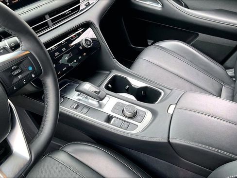 Certified 2025 INFINITI QX60 Luxe w/ Black Edition image 19