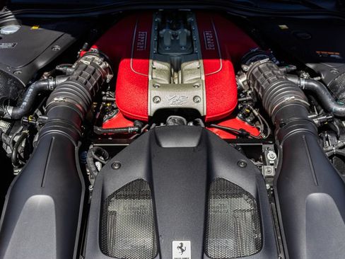 Certified 2022 Ferrari 812 GTS RWD image 57