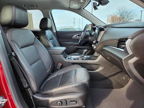 Used 2018 Chevrolet Traverse Premier image 15