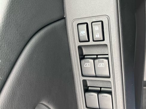 Used 2026 Nissan Frontier SV w/ All-Weather Content Package image 12