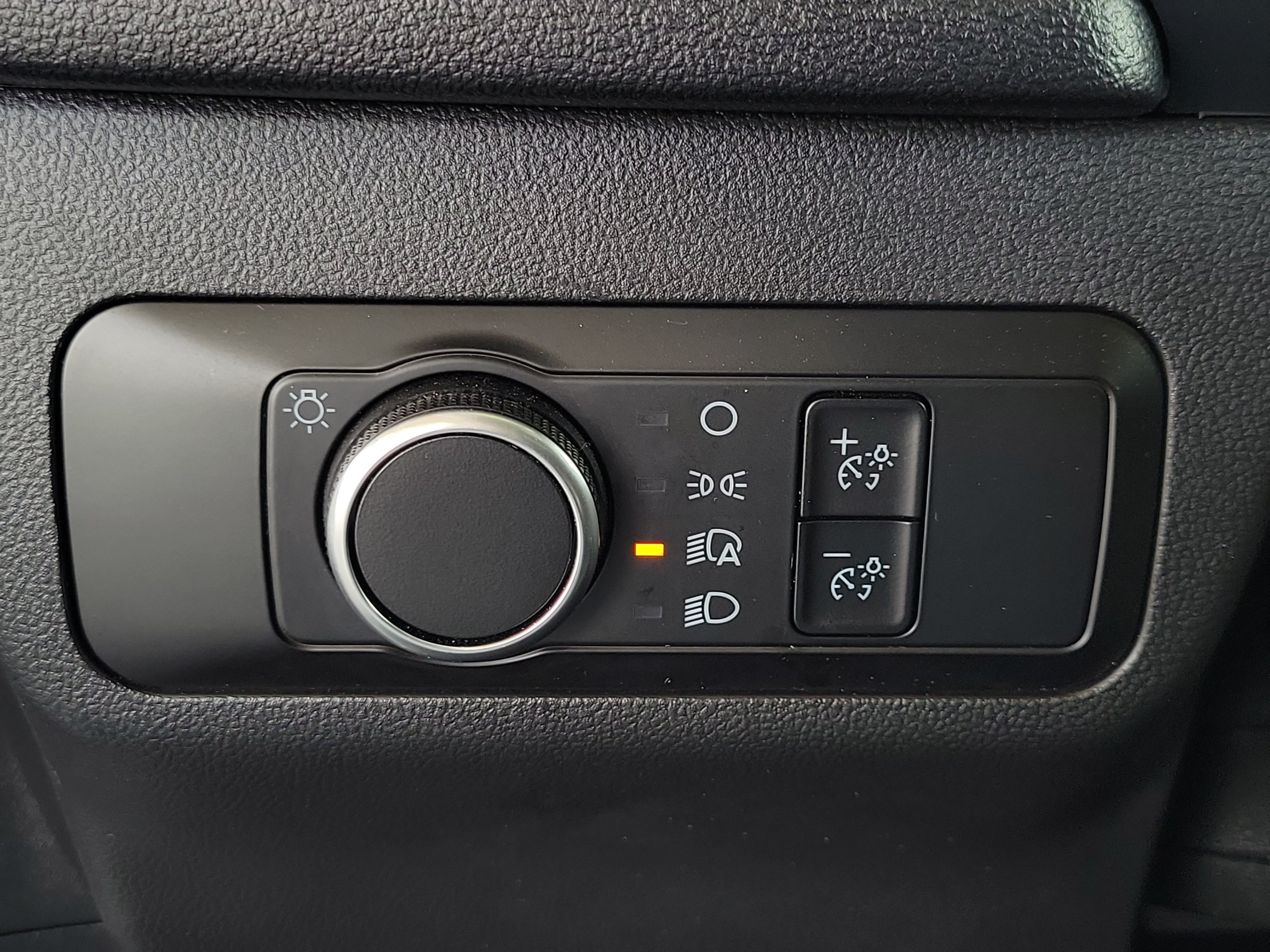 Used 2025 Ford Escape Active AWD/4WD image 21