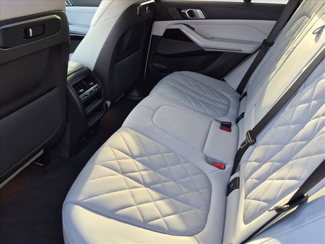 Certified 2025 BMW X5 sDrive40i w/ Premium Package RWD image 17