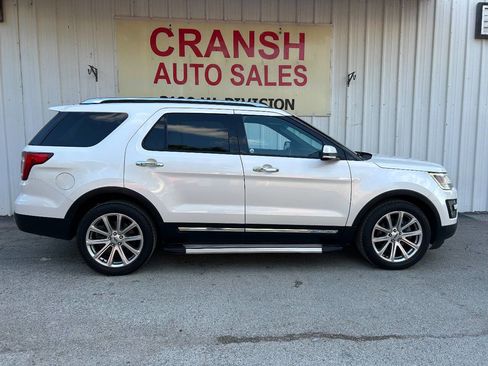 Used 2016 Ford Explorer Limited image 2