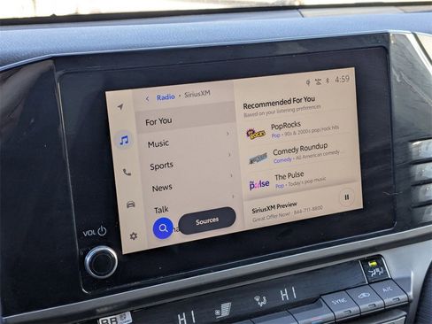 Used 2025 Toyota Camry SE image 22