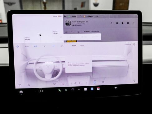 Used 2022 Tesla Model Y Long Range image 24