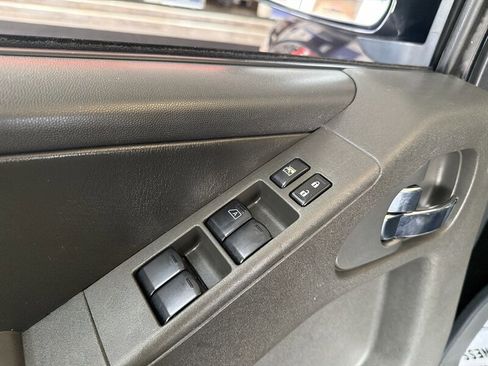 Used 2019 Nissan Frontier PRO-4X w/ Pro-4x Luxury Package AWD/4WD image 18