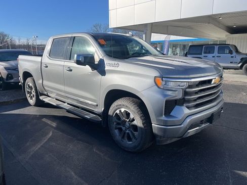 Used 2024 Chevrolet Silverado 1500 High Country w/ Technology Package image 4