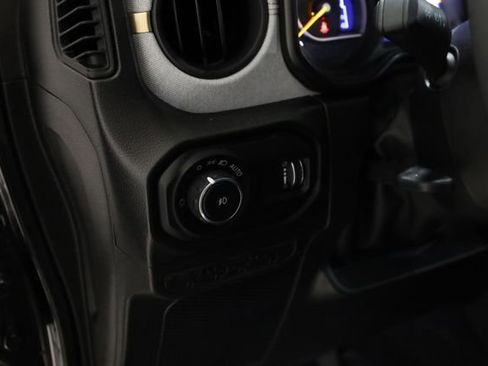 Used 2024 Jeep Wrangler Sport S image 11