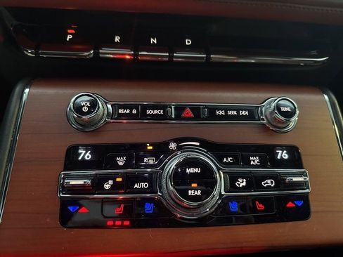 Used 2020 Lincoln Aviator Reserve w/ Equipment Group 202A image 21