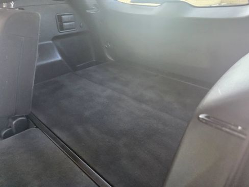 Used 2020 Chevrolet Equinox LT FWD image 36