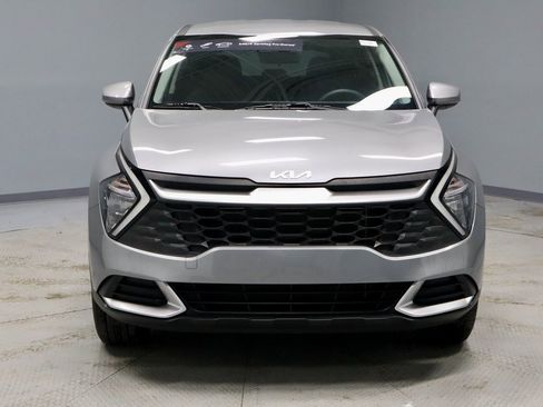 Used 2023 Kia Sportage LX image 6