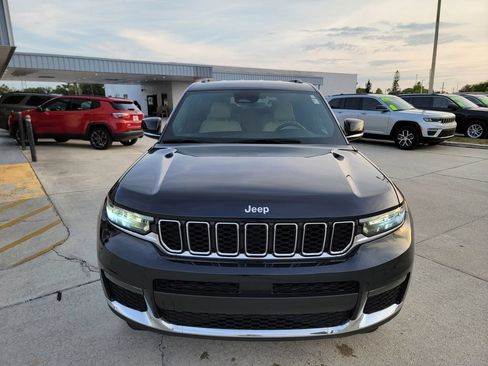 Used 2024 Jeep Grand Cherokee L Limited RWD image 7