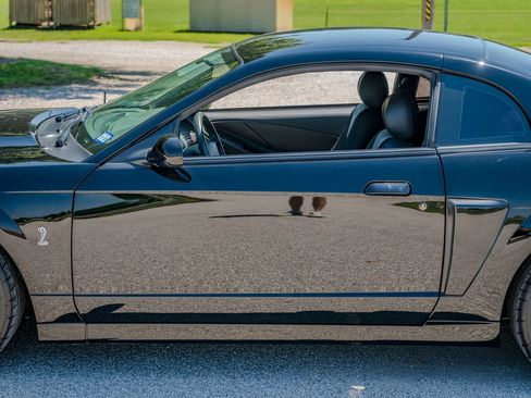 Used 2003 Ford Mustang Cobra RWD image 10