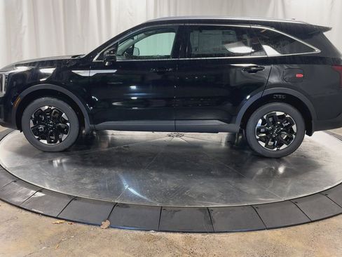 New 2026 Kia Sorento S image 7