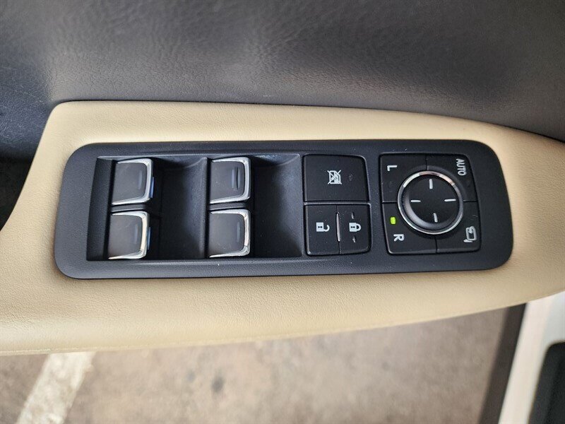 Used 2021 Lexus RX 450hL AWD w/ Premium Package image 27