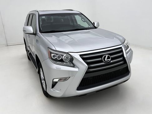 Used 2019 Lexus GX 460 image 7