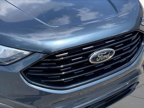 Certified 2022 Ford Edge SE w/ Black Appearance Package AWD/4WD image 30