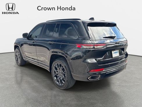 Used 2025 Jeep Grand Cherokee Summit AWD/4WD image 3
