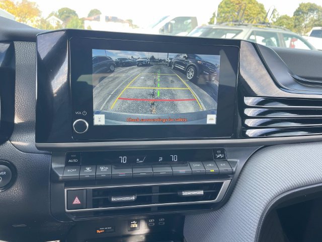 Used 2025 Toyota Camry SE AWD/4WD image 29