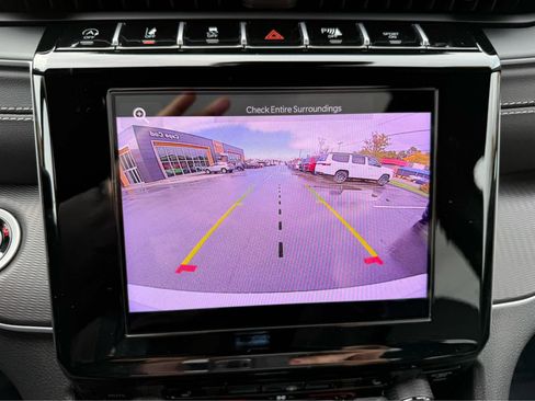 Used 2025 Jeep Grand Cherokee L Altitude image 18