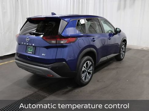 Certified 2023 Nissan Rogue SV FWD image 3