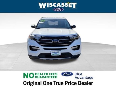 Certified 2022 Ford Explorer XLT w/ Equipment Group 202A image 9