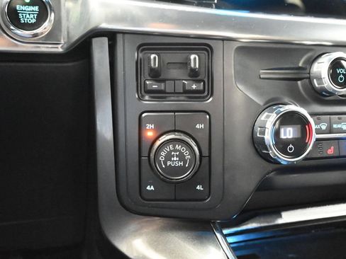 Used 2021 Ford F150 Lariat AWD/4WD image 16